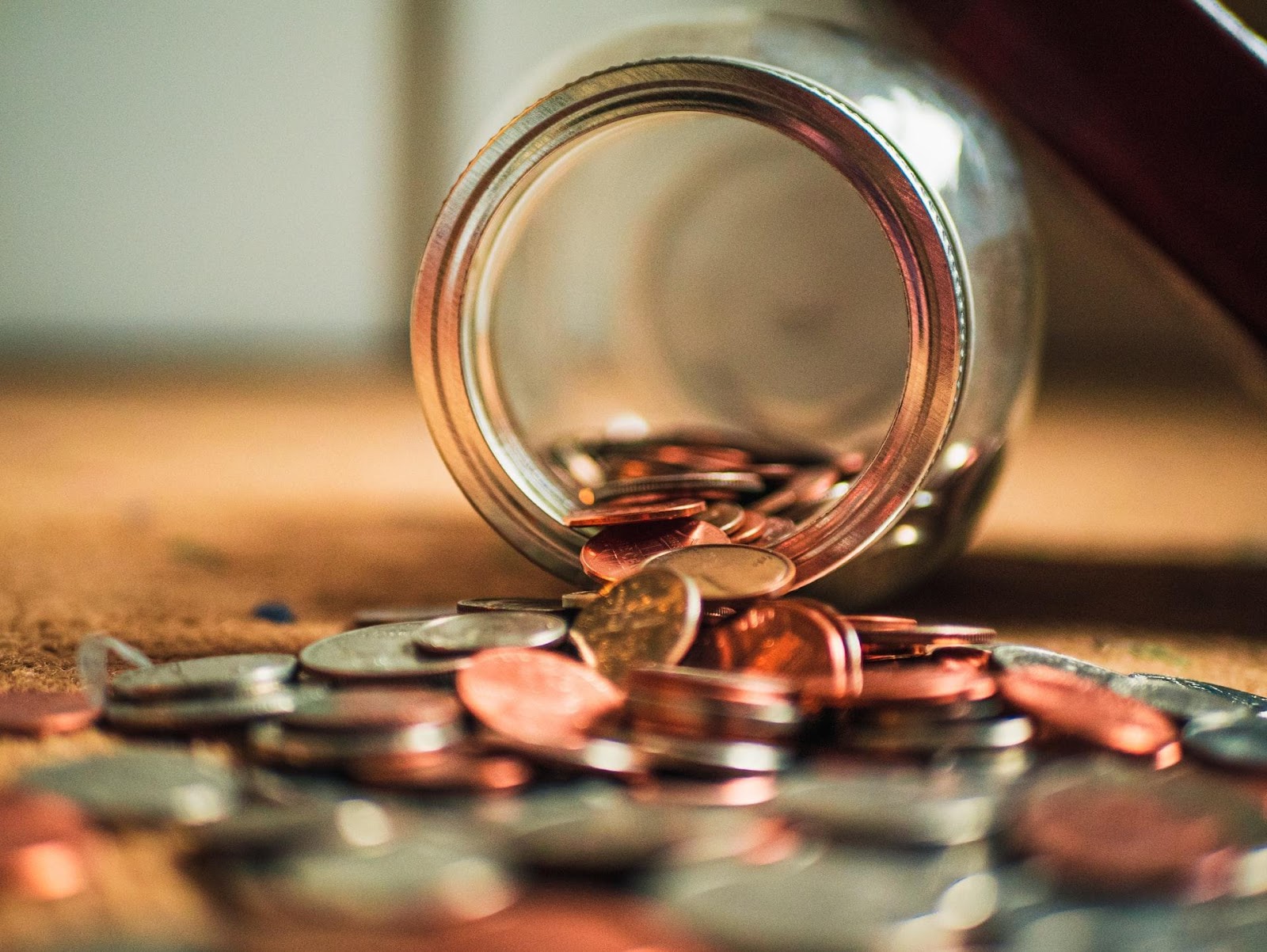 The Ultimate Guide to Frugal Living: Save More, Spend Less